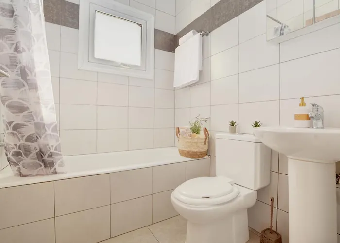 Nissi Christa Villa *