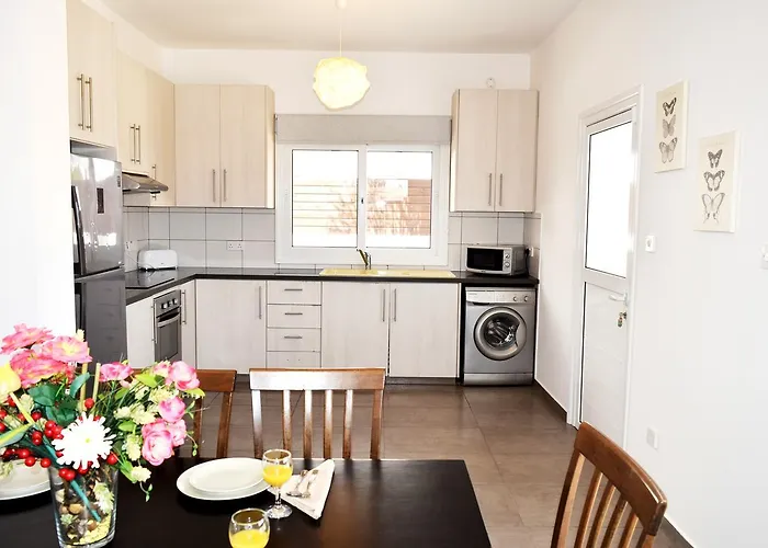 Nissi Christa Ayia Napa