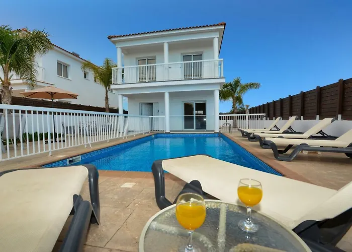 Nissi Christa Ayia Napa