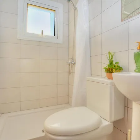 Nissi Christa فيلة أيا نابا