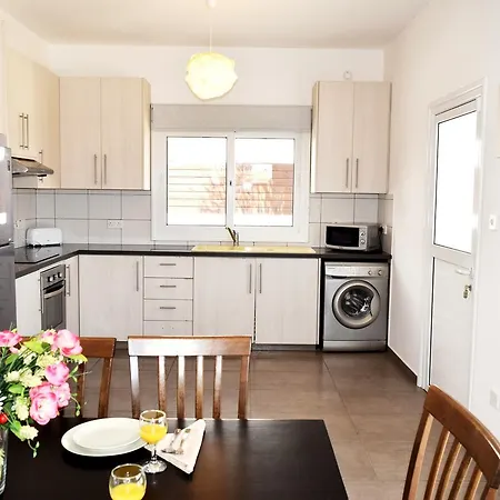 Nissi Christa أيا نابا