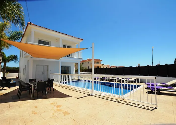 Nissi Christa Agia Napa