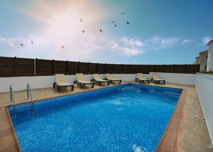 Villa Nissi Christa *