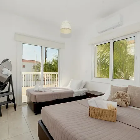 ヴィラ Nissi Christa *