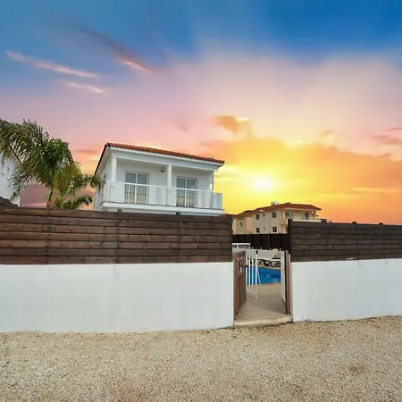 ヴィラ Nissi Christa