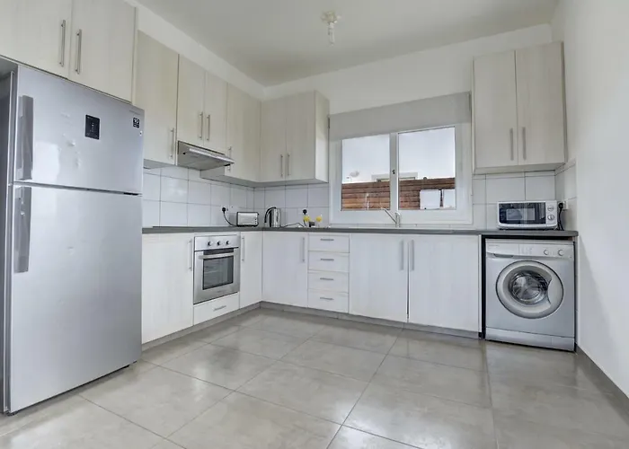 Nissi Christa Willa *